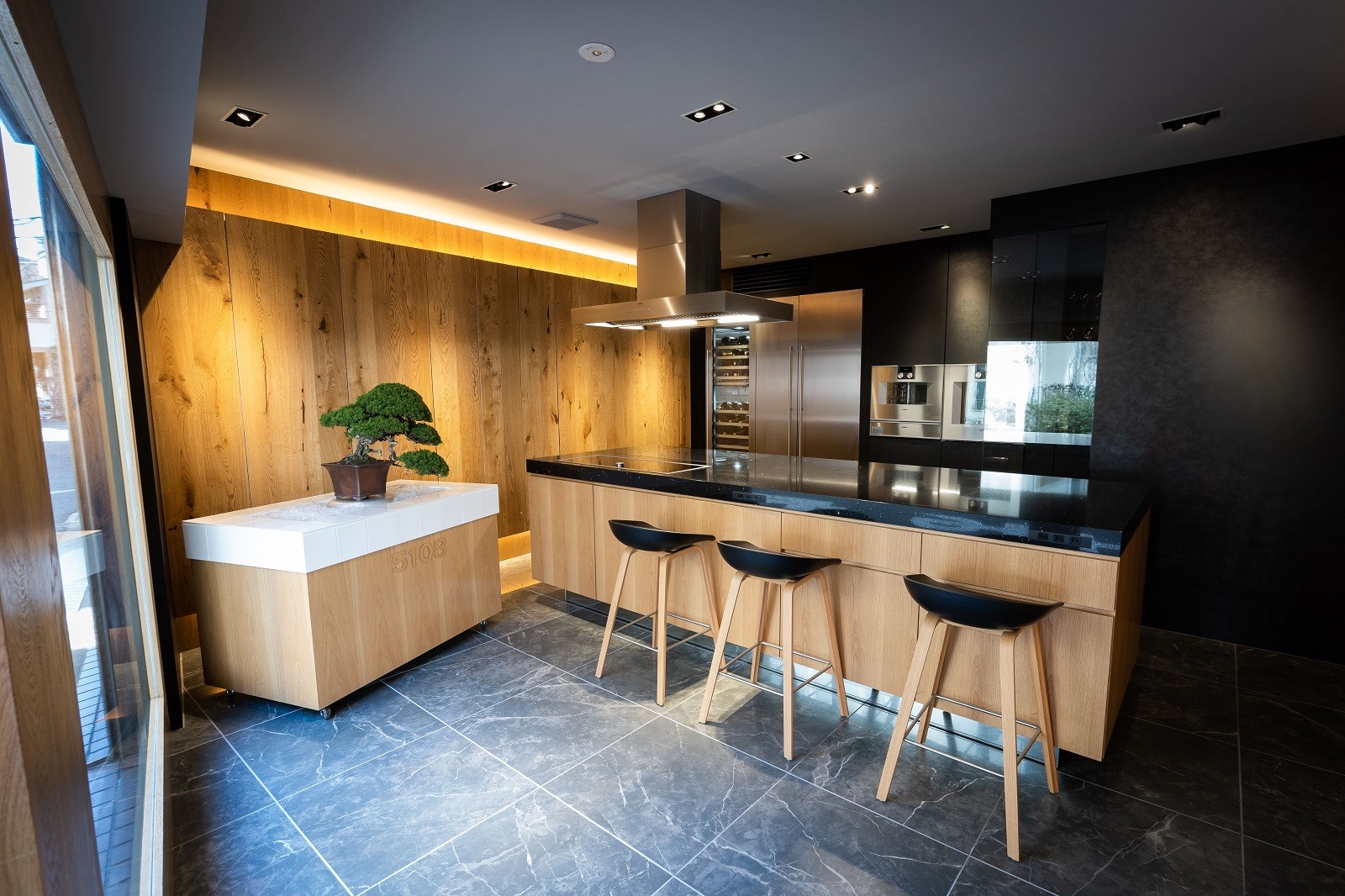 5108 GOTOBAR&CO Showroom
